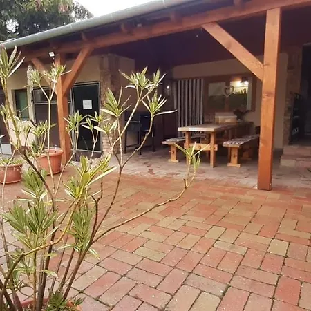 Ferienhaus Biborka Nyaralo Nagyobb Tarsasagnak