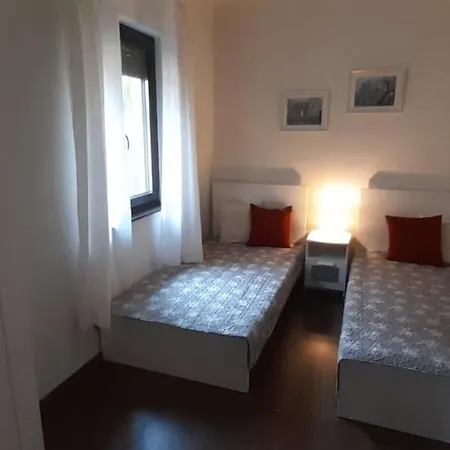 Biborka Nyaralo Nagyobb Tarsasagnak Ferienhaus